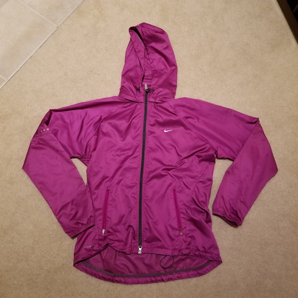 Nike Storm-Fit lightweight Jacket